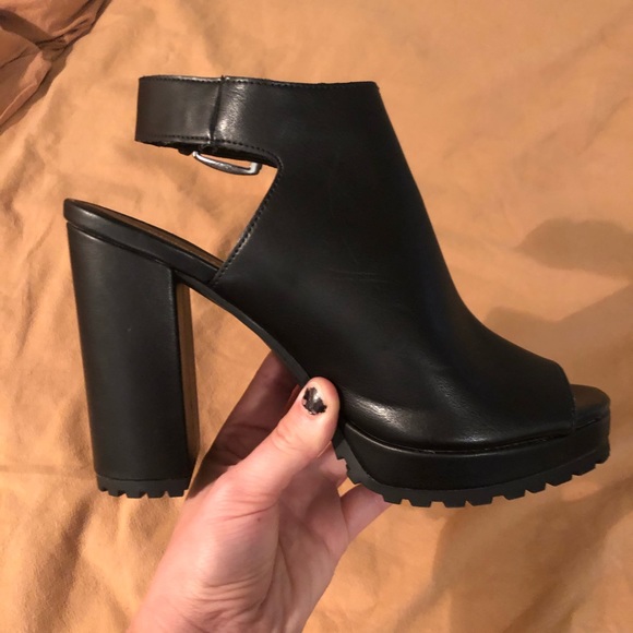 ⭐️SOLD⭐️ Black Peep Toe Heeled Booties - Picture 2 of 5